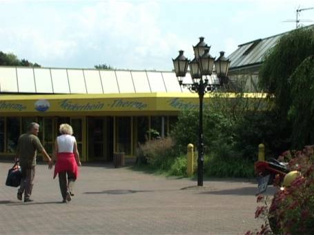 Duisburg : Revierpark Mattlerbusch, im Bild Eingang Niederrhein Therme